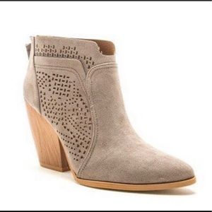 Adorable Grey Block Heel Bootie Boots!